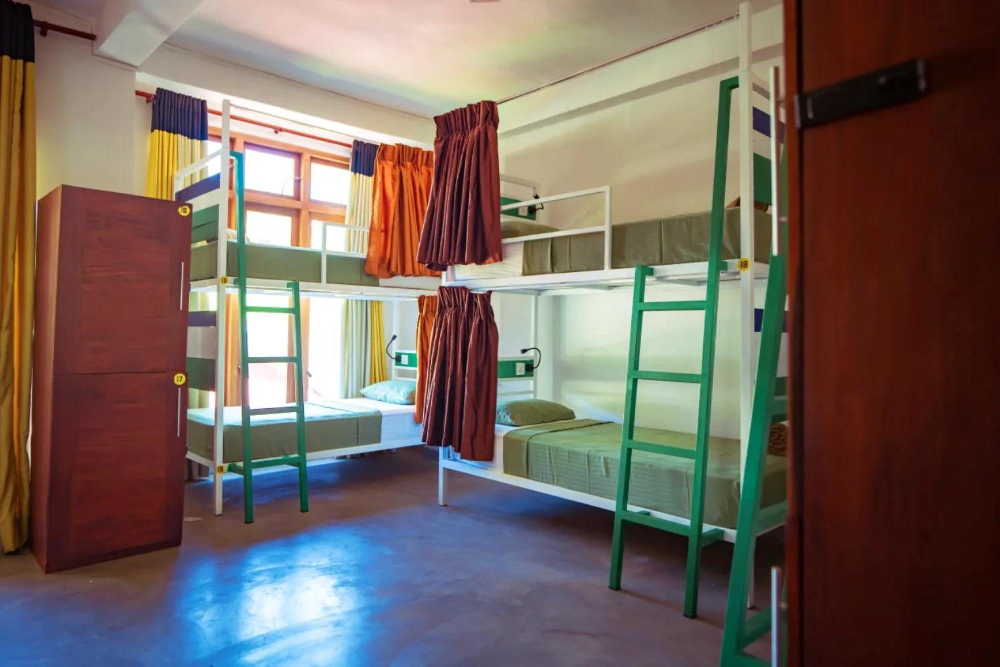 Downtown Hostels Ella Eksteriør bilde