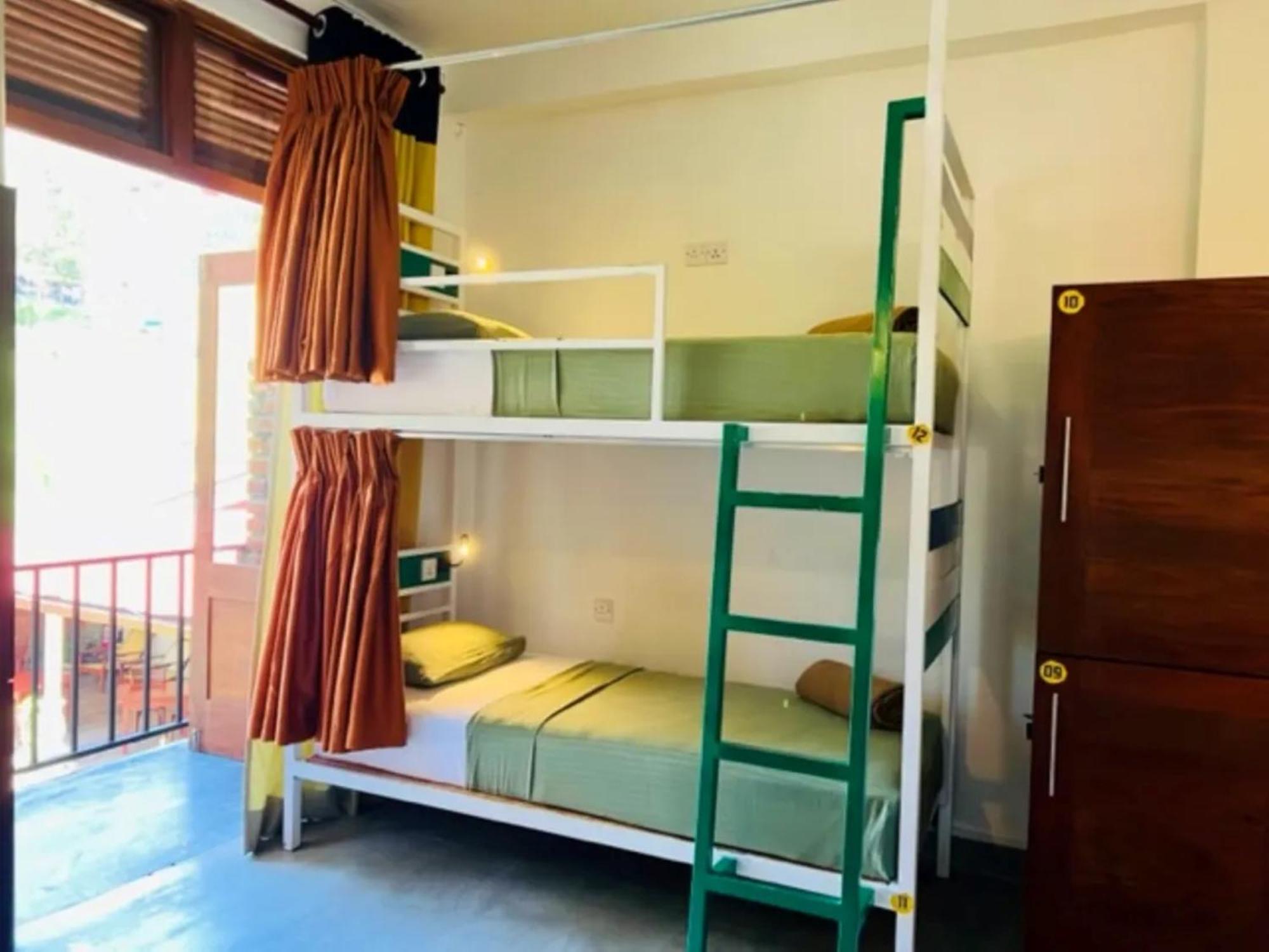 Downtown Hostels Ella Eksteriør bilde